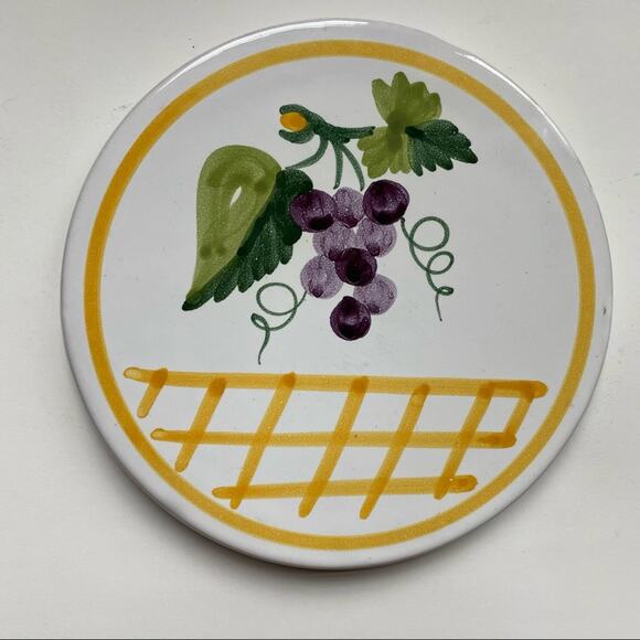 PG Italy Lord and Taylor Grapevine Ceramic Trivet - Picture 1 of 6